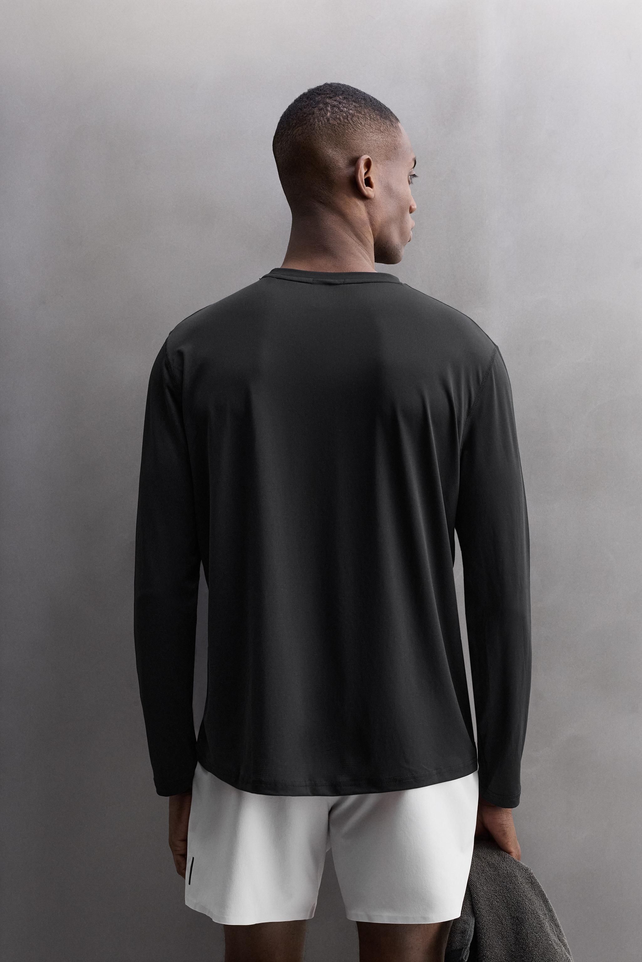 BASIC LONG SLEEVE TECHNICAL T-SHIRT